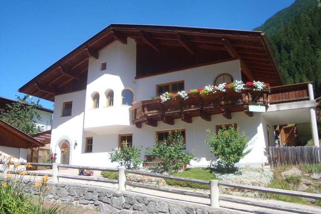 Alpenhaus Christian Appartement Neustift im Stubaital Buitenkant foto