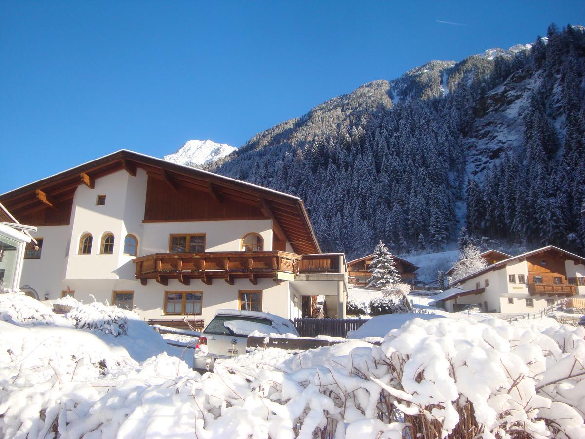 Alpenhaus Christian Appartement Neustift im Stubaital Buitenkant foto